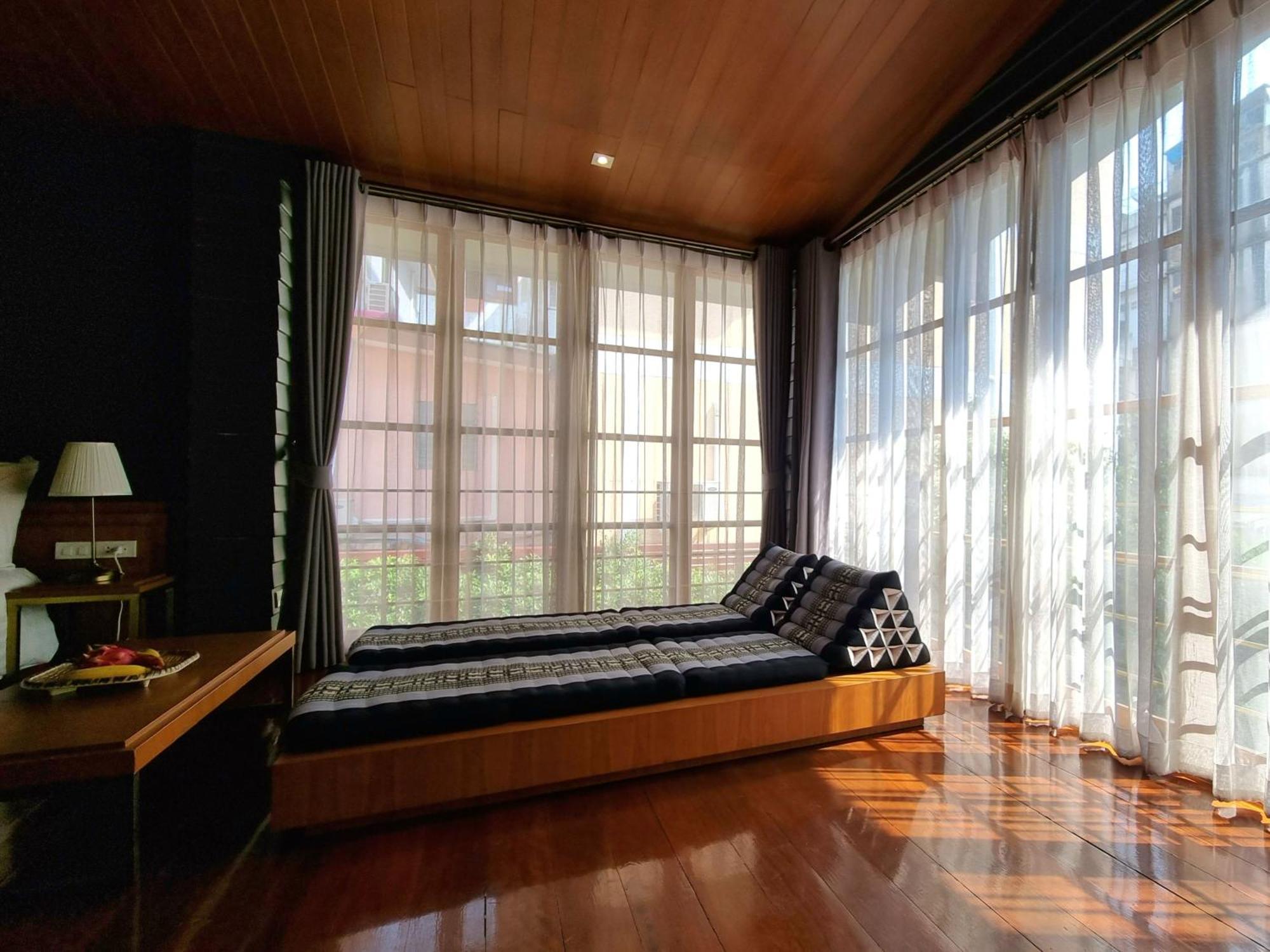 Vali Villa Bangkok Kültér fotó